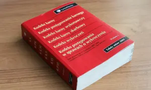 Jak uniknąć kar za wykroczenia zgodnie z art 98 kodeksu wykroczeń