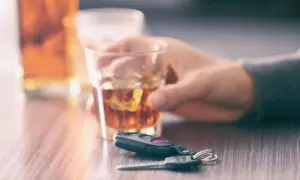 Praca pod wpływem alkoholu: kary i odpowiedzialność w kodeksie wykroczeń