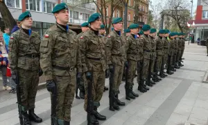 Gdzie odbywa się dobrowolna zasadnicza służba wojskowa w Polsce?