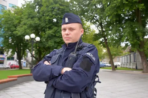 Nowe umundurowanie ćwiczebne policji: co warto wiedzieć o zmianach?
