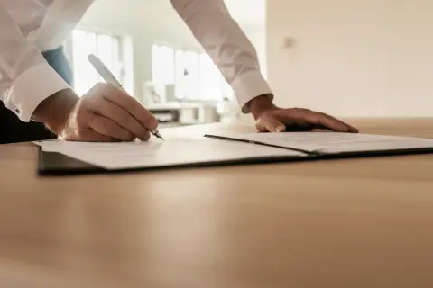 Kiedy złożyć wniosek o warunkowe umorzenie postępowania karnego?