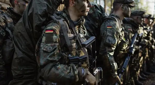 Zasadnicza służba wojskowa ile trwała? Zmiany w czasie trwania służby
