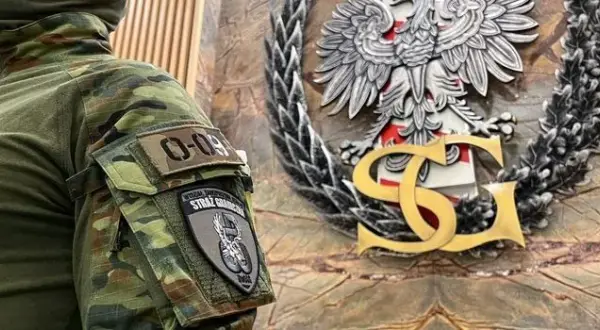 Umundurowanie żołnierzy: Kluczowe zasady i zmiany, które musisz znać