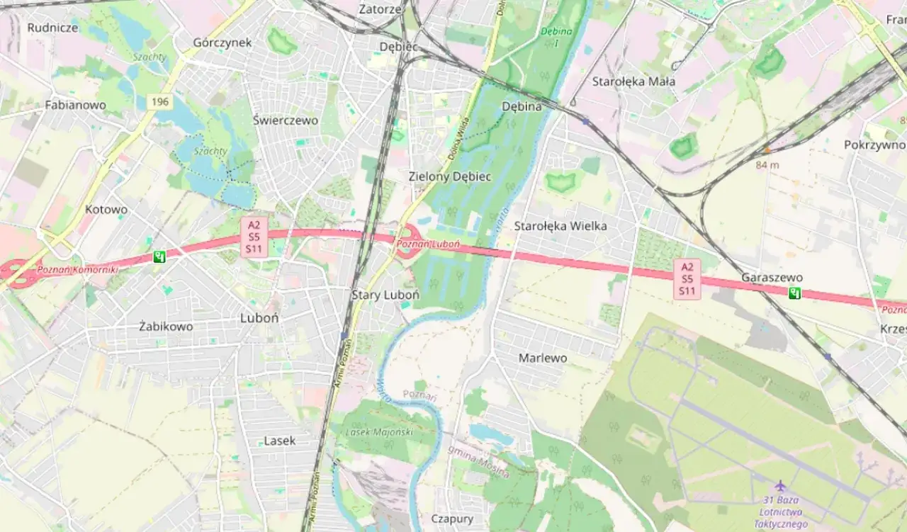 Mapa okolic Poznania z zaznaczoną autostradą A2, gdzie znajduje się odcinkowy pomiar prędkości A2. Widoczne miejscowości: Luboń, Dębiec, Garaszewo.