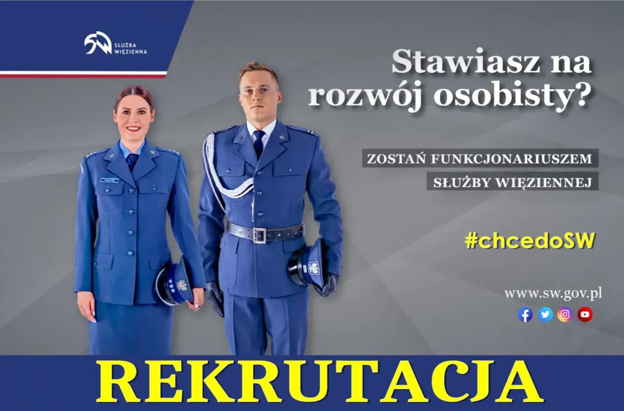 Kobieta i mężczyzna w mundurach Służby Więziennej. Rekrutacja do SW. Dowiedz się, ile trwa rekrutacja do służby więziennej i zacznij rozwijać się osobiście.