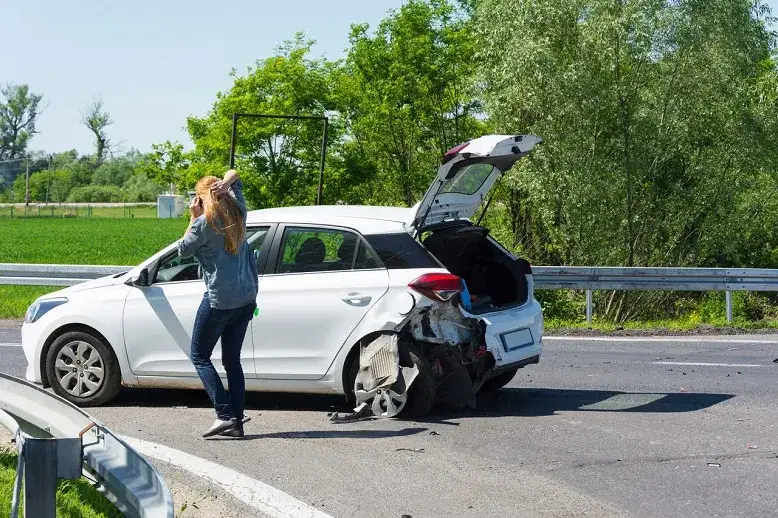 Zdjęcie Ile wynosi mandat za spowodowanie kolizji i jak uniknąć wysokich kar?